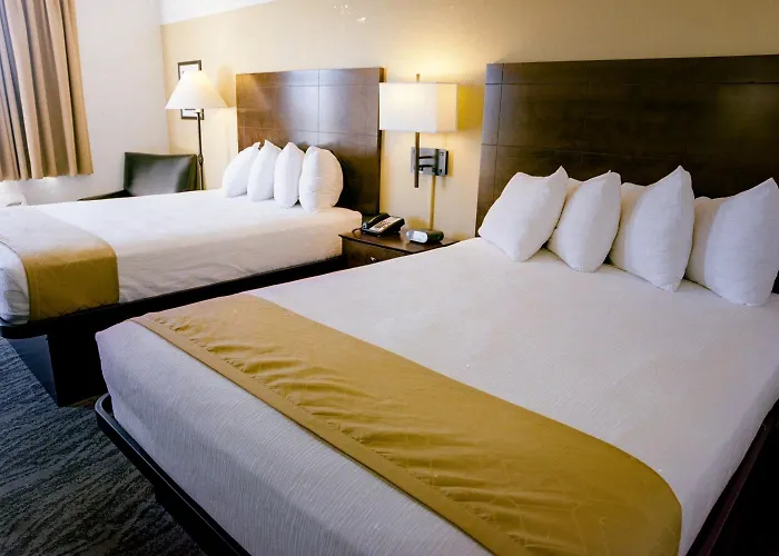 Motel Pines & 2*